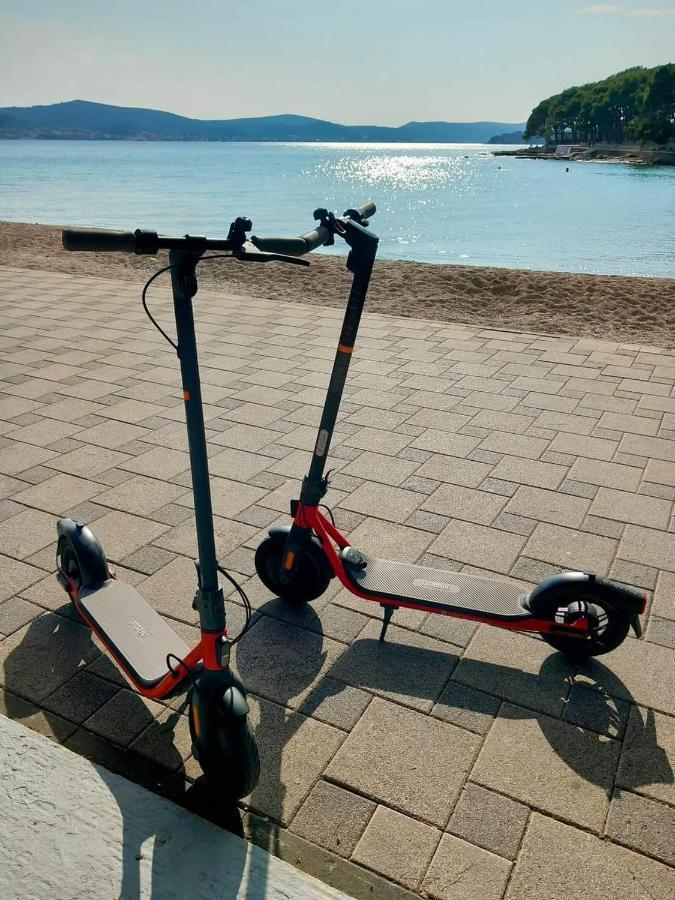 Mobile Home Anamari Biograd Na Moru Eksteriør bilde